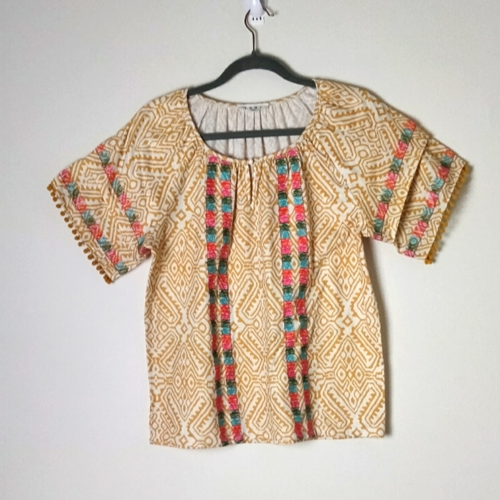 Anthropologie T H M L Gold & White Embroidered Pom Pom Sleeves Boho Style Top